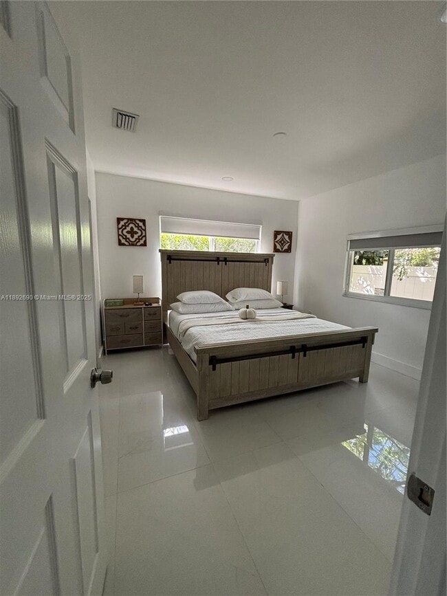 950 NW 24th Ave