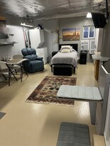 1223 Parkhill Dr, Unit 3 Apartamentos