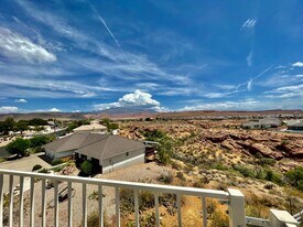 956 Quail Ridge Dr in Washington, UT - Building Photo