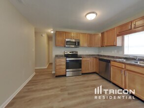 7214 Glenwick Blvd in Indianapolis, IN - Building Photo - Building Photo