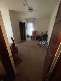 704 Blue Earth St photo'