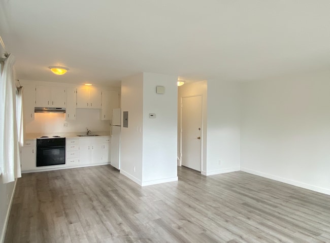 property at 39 Cedar St