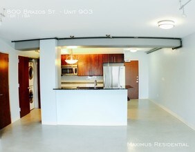 800 Brazos St-Unit -Unit 903 in Austin, TX - Building Photo - Building Photo