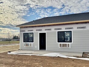 Liberty Villas in New Richmond, WI - Building Photo - Building Photo