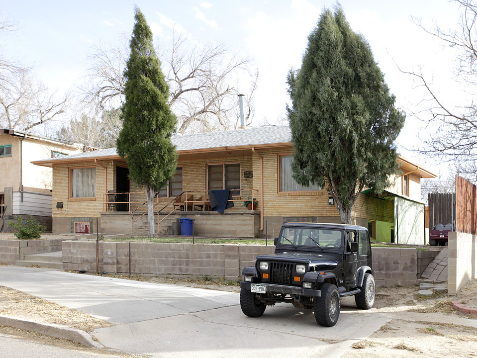 914 E 12th St in Pueblo, CO - Building Photo