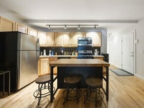 1017 Park Ave in Hoboken, NJ - Building Photo - Building Photo