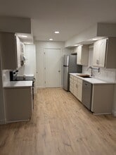 1411 W Highland St in Springfield, MO - Building Photo - Building Photo