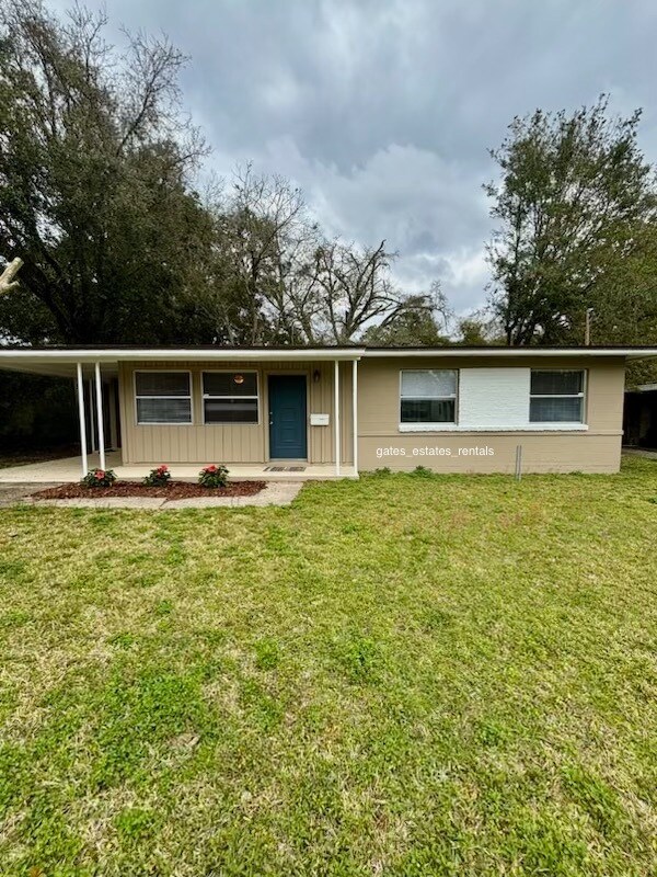 10235 Elmhurst Dr in Jacksonville, FL - Building Photo - Building Photo
