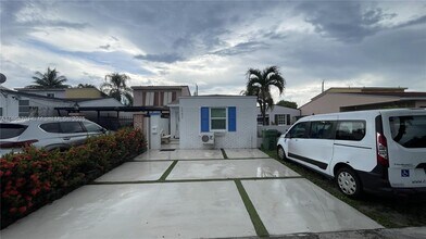 6942 W 14th Ct in Hialeah, FL - Building Photo - Building Photo