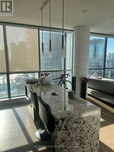 8 Charlotte St in Toronto, ON - Building Photo - Building Photo