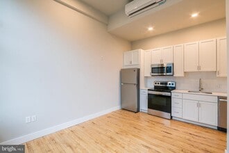1300 S 19th St in Philadelphia, PA - Building Photo - Building Photo