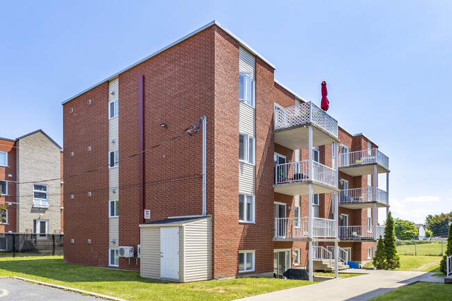 5371 Milan in Brossard, QC - Building Photo - Building Photo