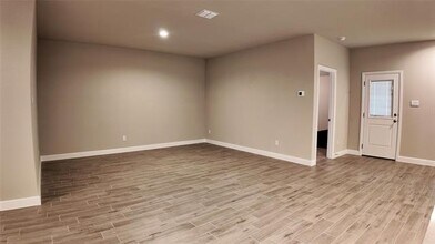 1453 Bennett Dr in Burleson, TX - Building Photo - Building Photo