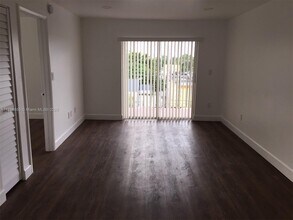 1933 SW 7th St in Miami, FL - Building Photo - Building Photo