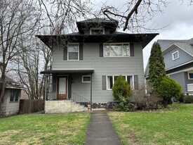 1724 W 8th Ave in Spokane, WA - Building Photo