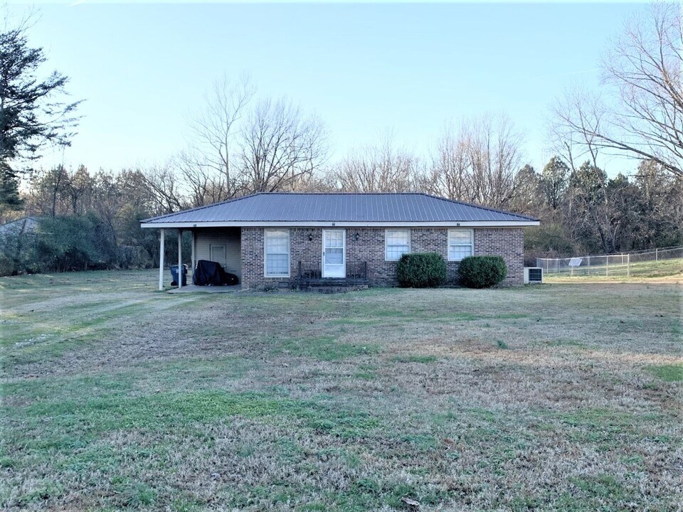 189 Brandon Rd in Martin, TN - Building Photo