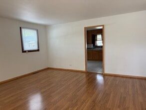 723 S Lake St in Mundelein, IL - Building Photo - Building Photo