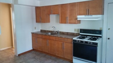 148 Harvard St, Unit #1 in Rochester, NY - Foto de edificio - Building Photo