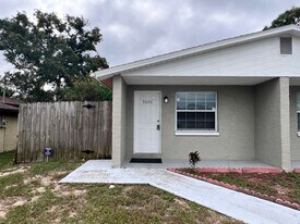 5650 Golden Nugget Dr in Holiday, FL - Building Photo