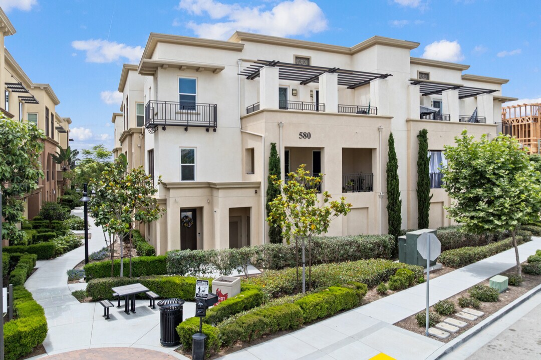 Mayfair in Oxnard, CA - Foto de edificio