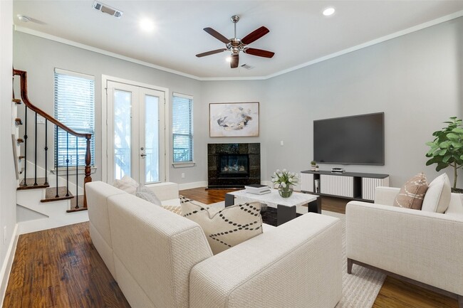 property at 4323 Dickason Ave