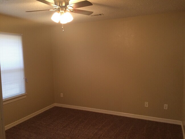 2728 N Villa Blvd in Fayetteville, AR - Building Photo - Building Photo