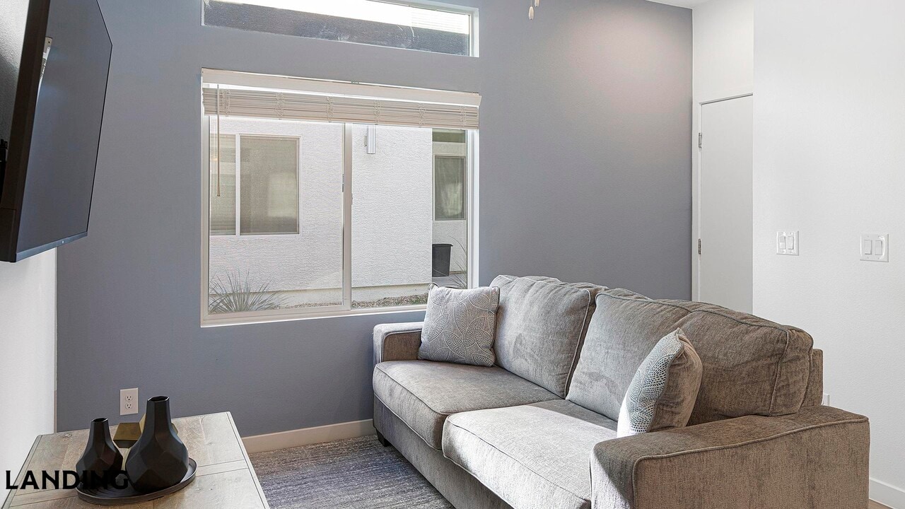 2705 N Rancho Dr in Las Vegas, NV - Building Photo