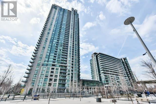 property at 215 Fort York Blvd