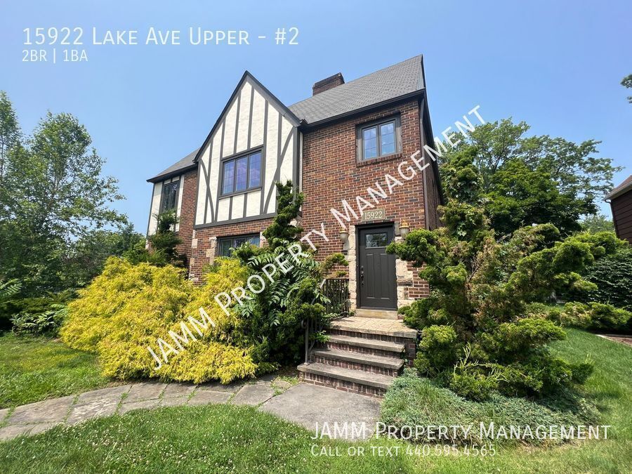 15922 Lake Ave-Unit -#2 in Lakewood, OH - Foto de edificio