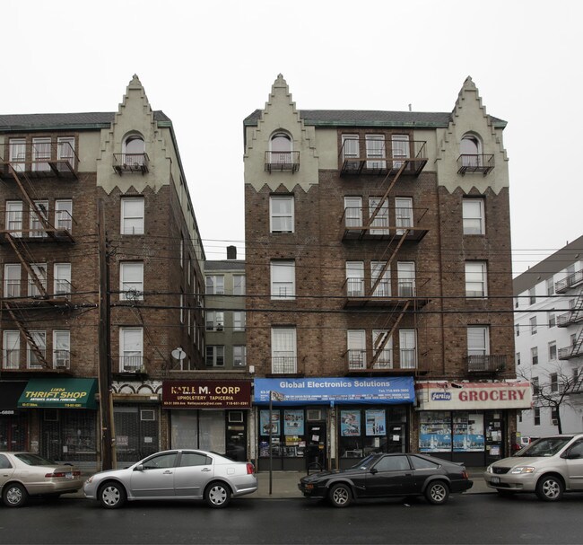 37-80 64th St in Flushing, NY - Building Photo - Building Photo