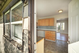 2410 SW Brandon St in Seattle, WA - Building Photo - Building Photo
