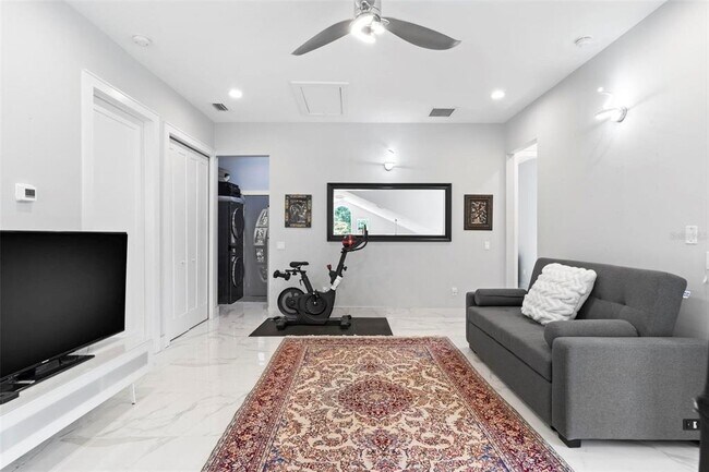 475 27th Ave N in St. Petersburg, FL - Building Photo - Building Photo