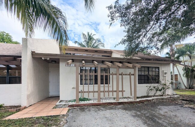 property at 1322 Sandpiper Blvd