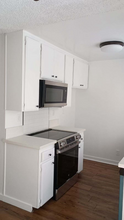 6114 Whitsett Ave in Los Angeles, CA - Building Photo - Building Photo