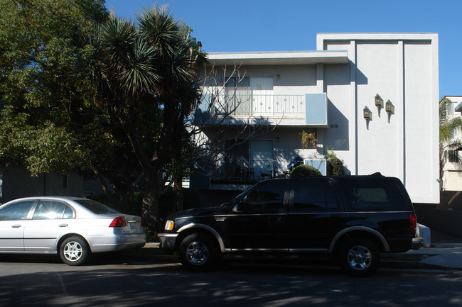 369 Waldo Ave in Pasadena, CA - Foto de edificio - Building Photo