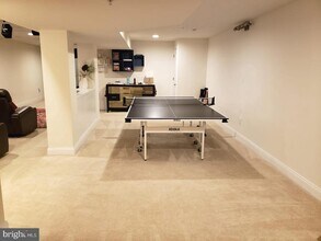 323 W Boulder Dr in Chalfont, PA - Building Photo - Building Photo