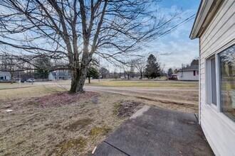 4450 Cynthia Dr in North Canton, OH - Building Photo - Building Photo