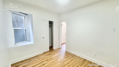 1052 Barton St E in Hamilton, ON - Building Photo - Building Photo