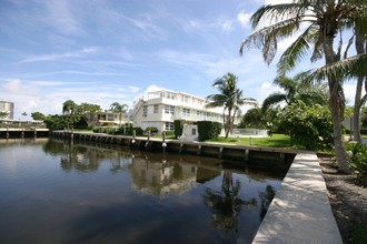 Nautical Aire in Delray Beach, FL - Building Photo - Building Photo