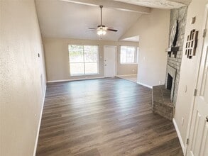 15822 Baybriar Dr in Missouri City, TX - Building Photo - Building Photo