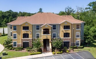 5617 Bowden Rd in Jacksonville, FL - Building Photo
