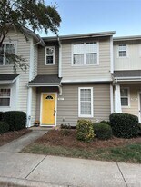 5037 Sunset Ridge Ct in Charlotte, NC - Building Photo