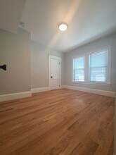 99 Kilsyth Rd, Unit 3 in Boston, MA - Building Photo - Building Photo