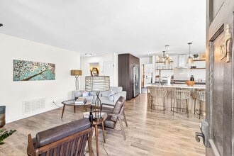 660 Silverado Trail in Napa, CA - Building Photo - Building Photo