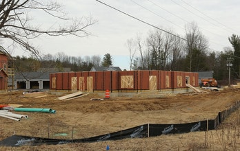 90 Woodfield Blvd in Malta, NY - Building Photo - Building Photo