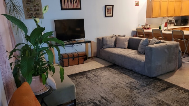 property at 1021A Park Ave