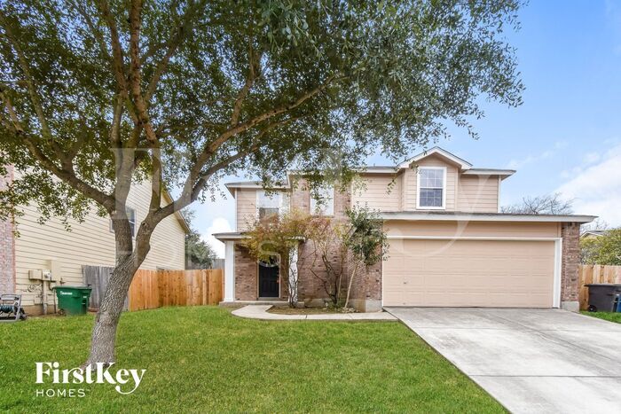 5719 Dhaka View in San Antonio, TX - Building Photo