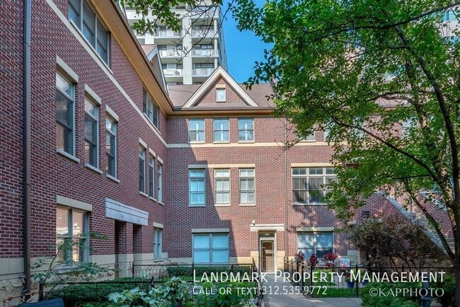 property at 1942 S Prairie Pkwy