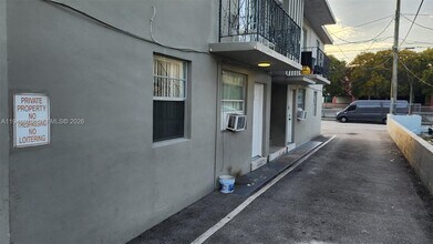 329 SW 6th Ave in Miami, FL - Building Photo - Building Photo
