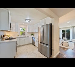 6410 Cypress St in Everett, WA - Building Photo - Building Photo